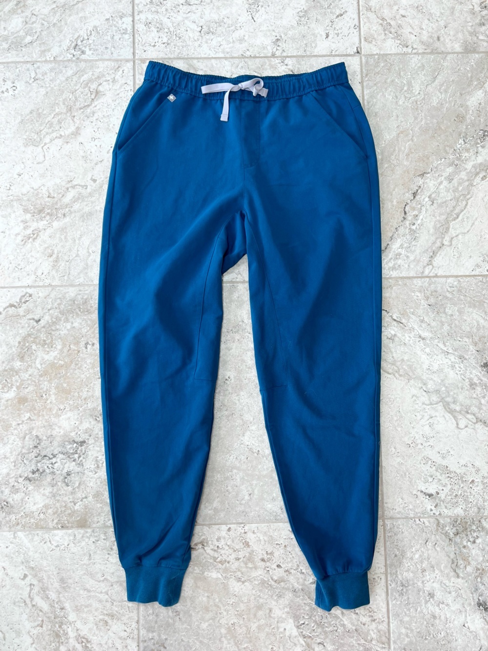 FIGS Men's Tansen Jogger Scrub Pants Deep Reef Blue (PO#: 4891) size Medium